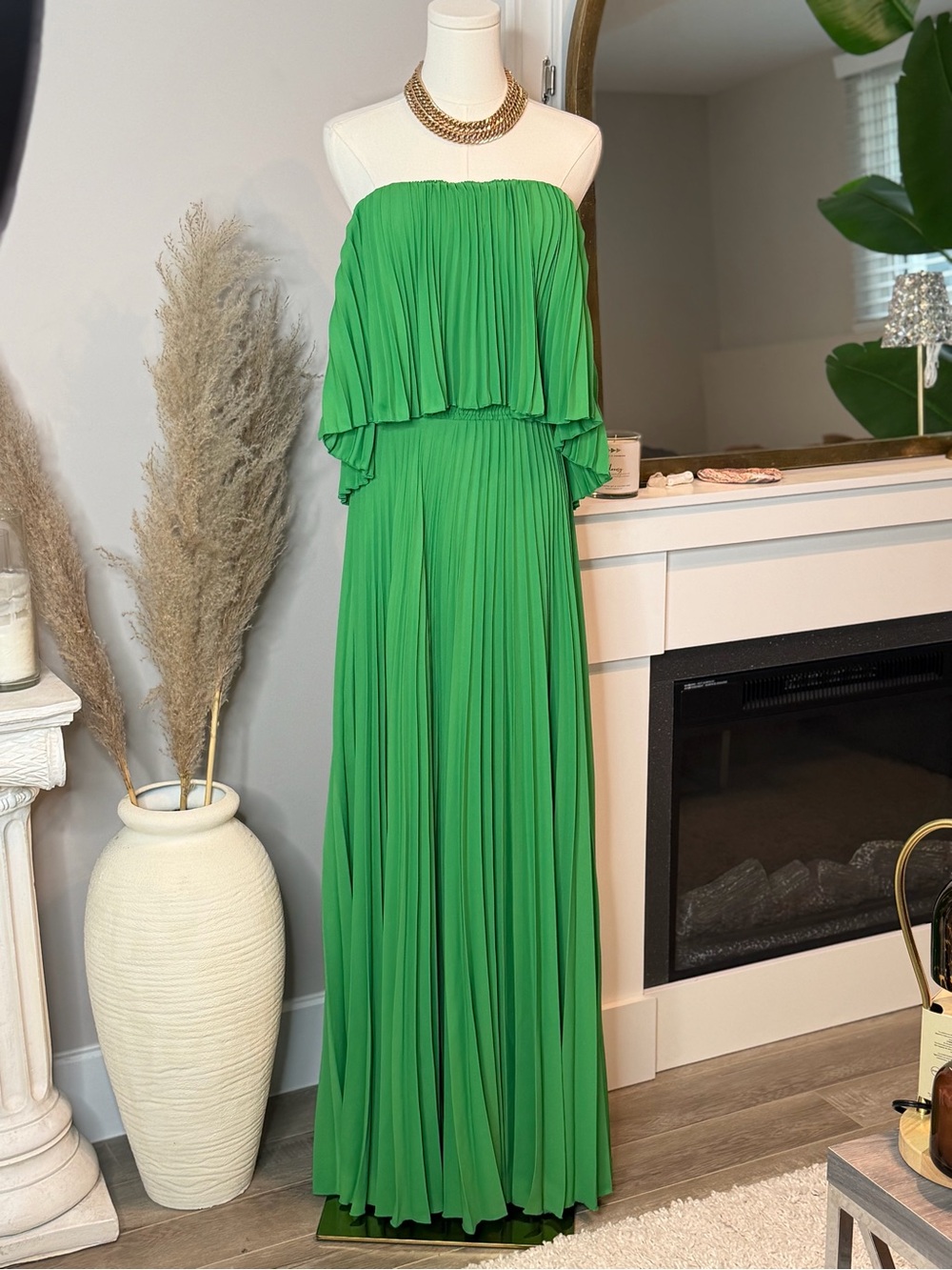 Elegant Green Pleated Maxi Dress with Draped Top